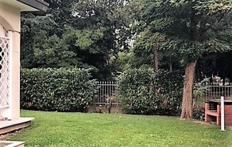 Villa singola in vendita a Massa