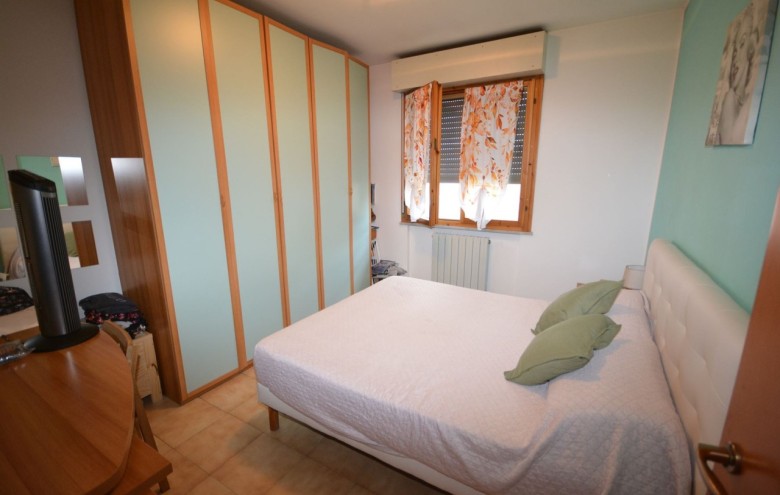 Appartamento in vendita a Montignoso