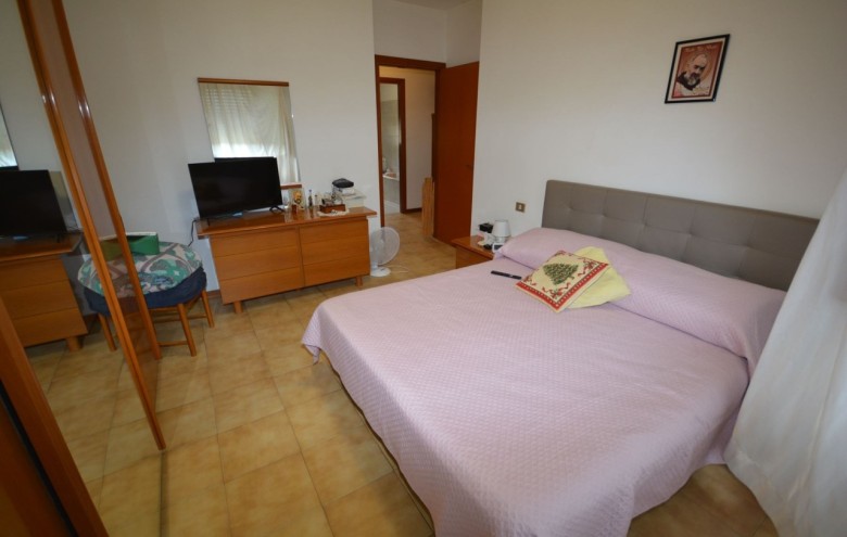 Appartamento in vendita a Montignoso