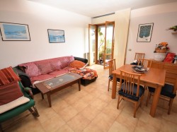 ultimo-piano-in-vendita-con-garage-a-montignoso-100-mq-in-localita-cervaiolo