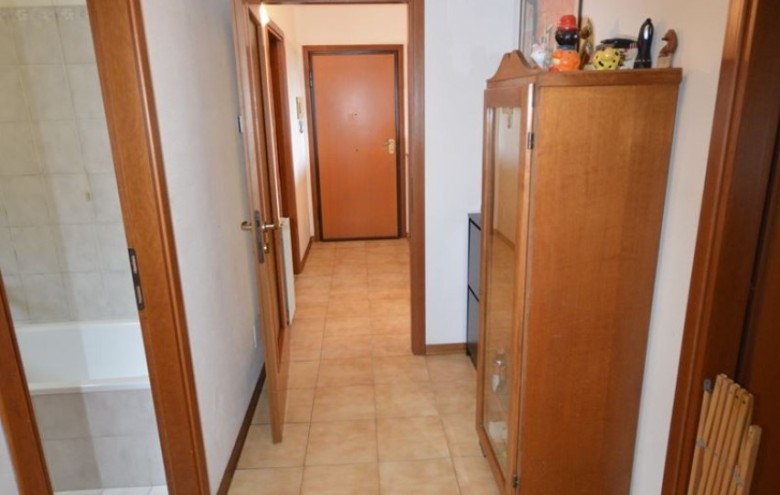 Appartamento in vendita a Montignoso