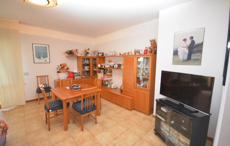 Appartamento in vendita a Montignoso