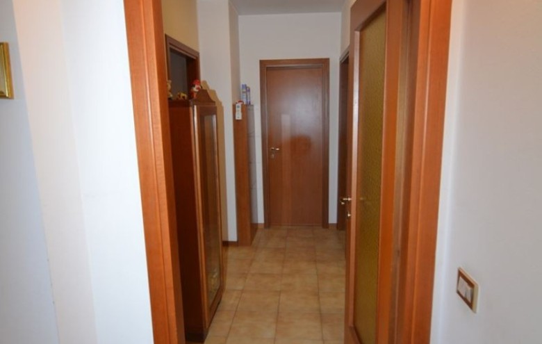 Appartamento in vendita a Montignoso