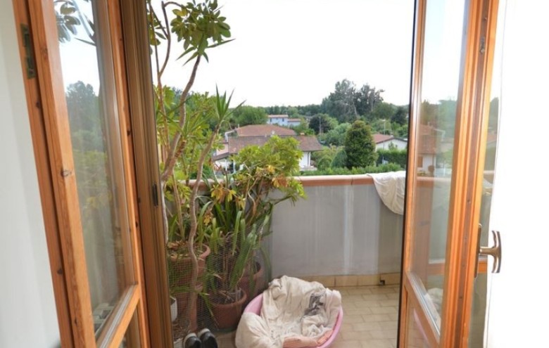 Appartamento in vendita a Montignoso