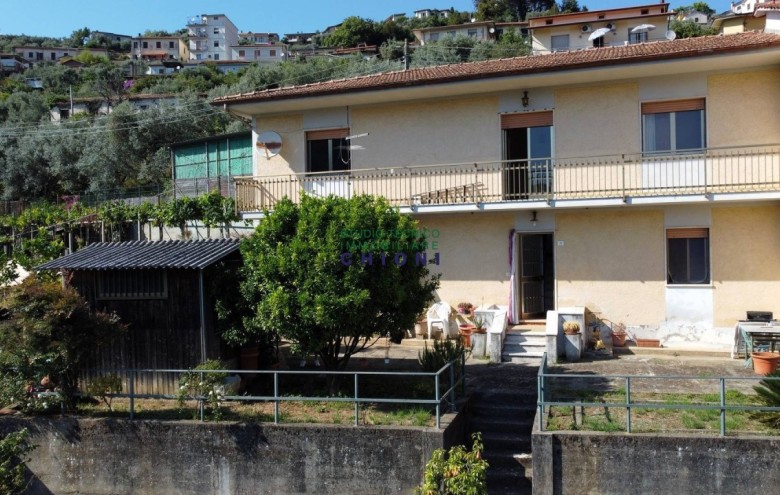 Villetta a schiera in vendita a Montignoso