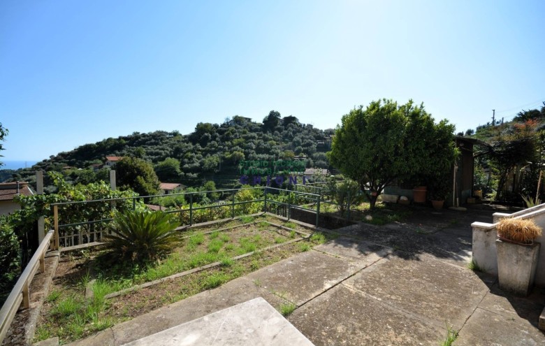 Villetta a schiera in vendita a Montignoso