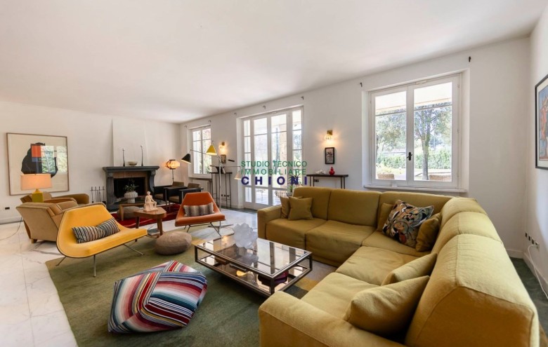 Villa singola in vendita a Massa