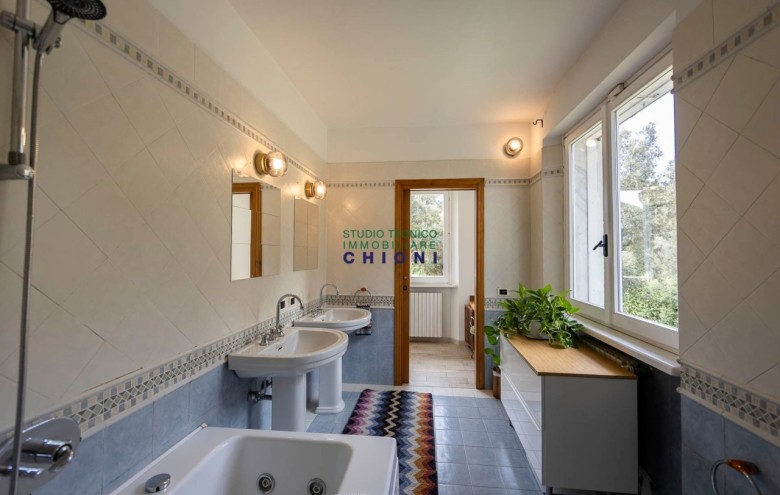 Villa singola in vendita a Massa