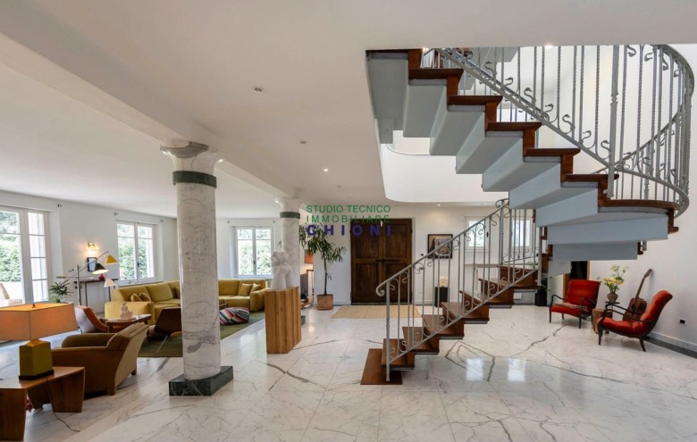 Villa singola in vendita a Massa