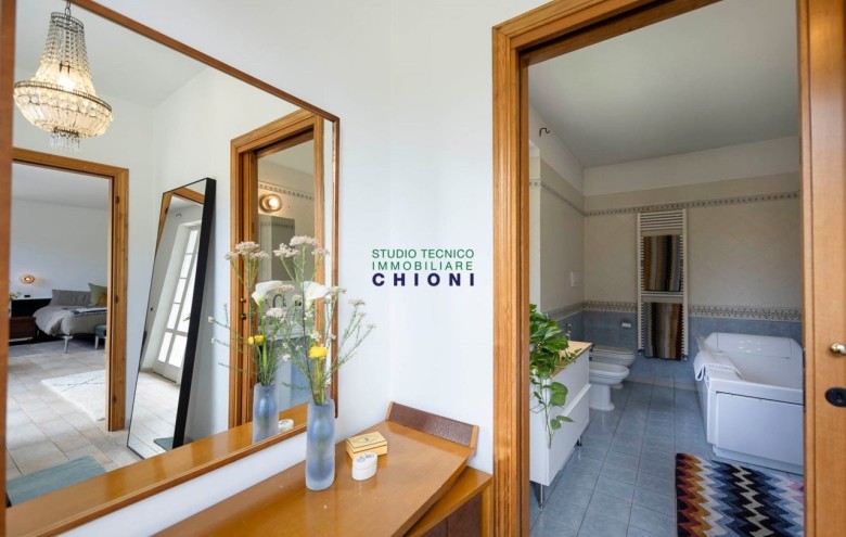 Villa singola in vendita a Massa