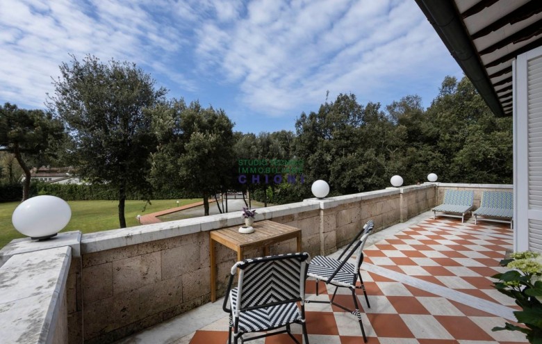 Villa singola in vendita a Massa