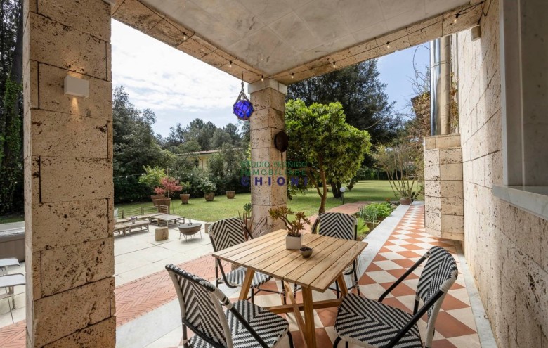 Villa singola in vendita a Massa