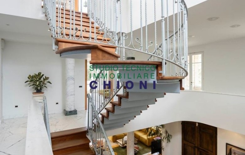 Villa singola in vendita a Massa