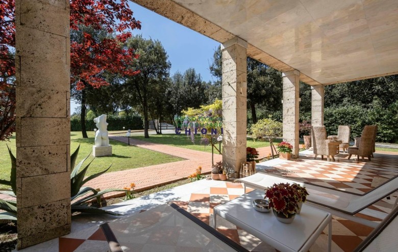 Villa singola in vendita a Massa