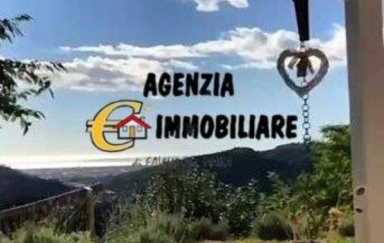 Villa singola in vendita a Camaiore