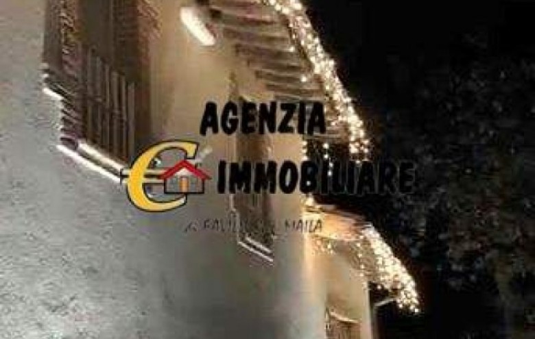 Villa singola in vendita a Camaiore