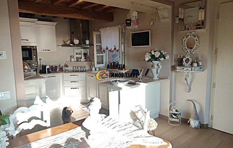 Villa singola in vendita a Camaiore