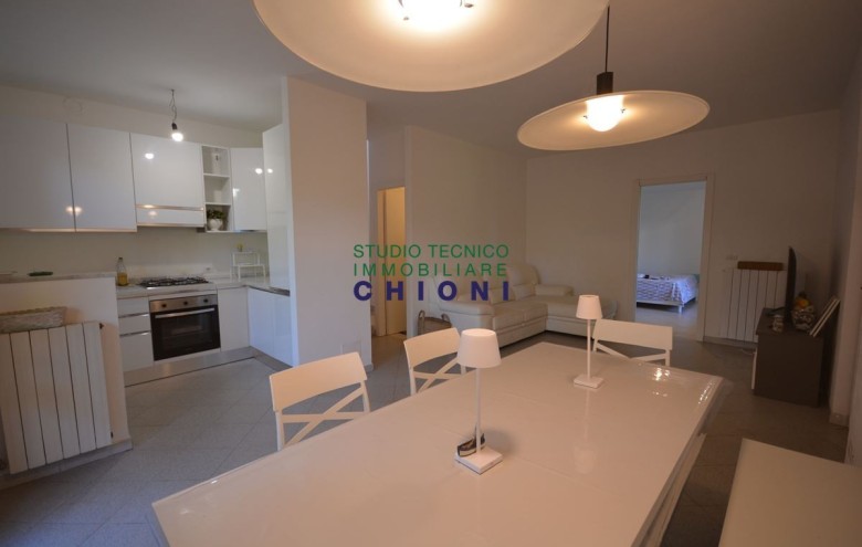 Bifamiliare in vendita a Montignoso