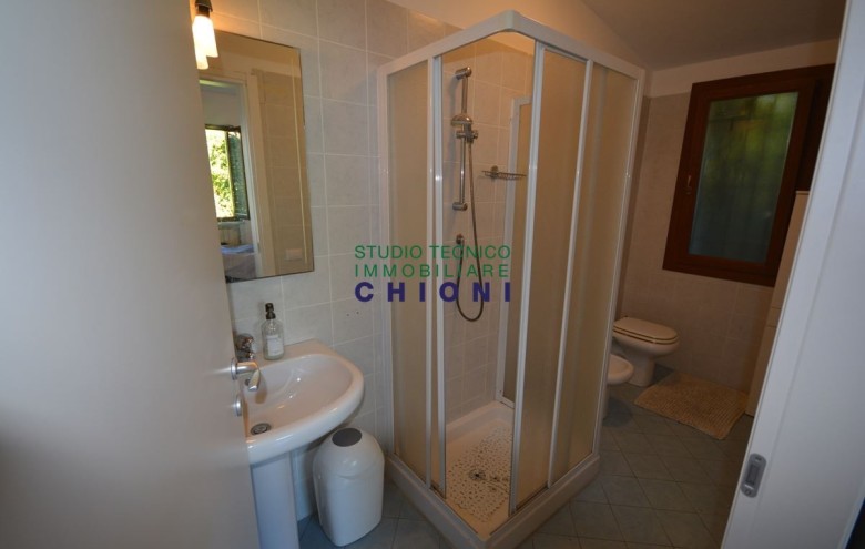 Bifamiliare in vendita a Montignoso