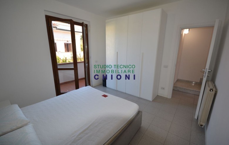 Bifamiliare in vendita a Montignoso