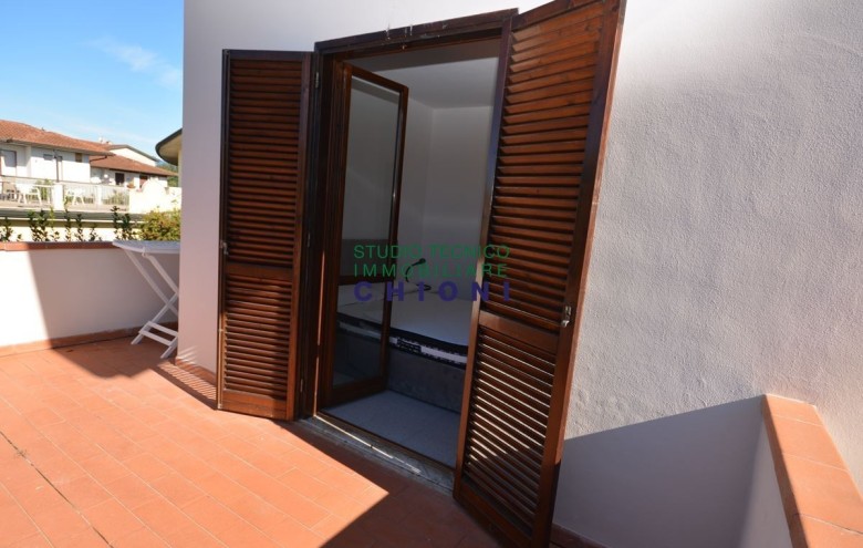 Bifamiliare in vendita a Montignoso