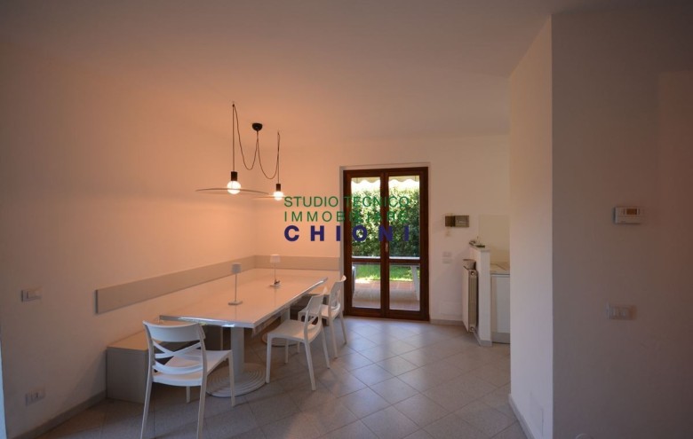 Bifamiliare in vendita a Montignoso