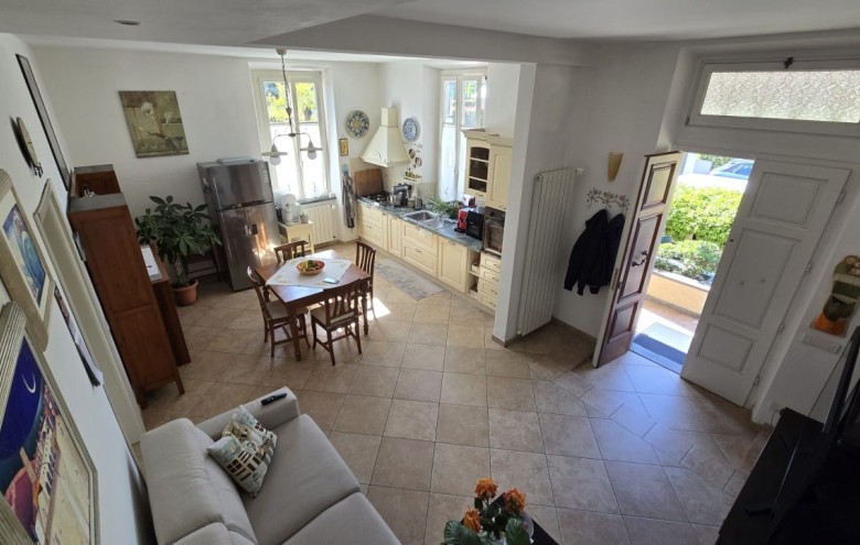 Villa singola in affitto a Pietrasanta