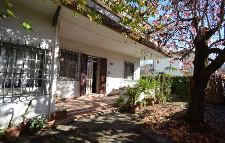 Bifamiliare in vendita a Montignoso