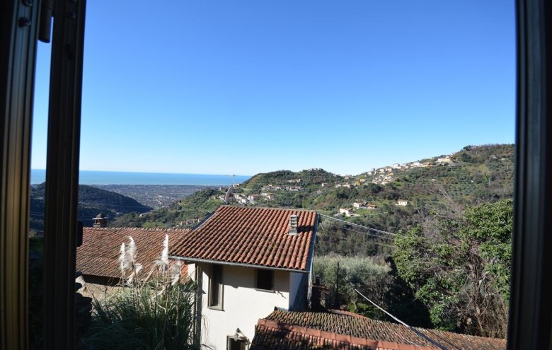 Villetta a schiera in vendita a Montignoso