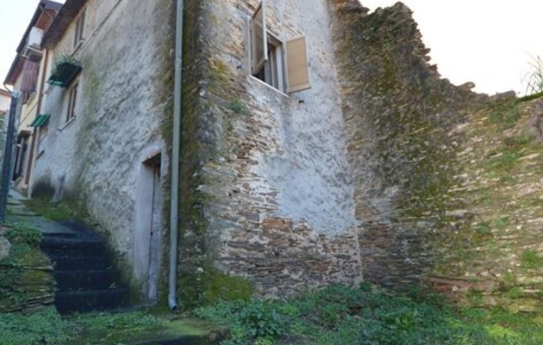 Villetta a schiera in vendita a Montignoso