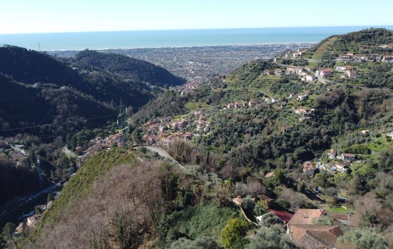 Villetta a schiera in vendita a Montignoso