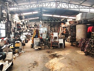 Magazzino in vendita a Camaiore