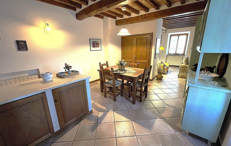 Bifamiliare in vendita a Camaiore