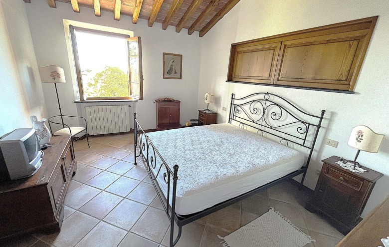 Bifamiliare in vendita a Camaiore