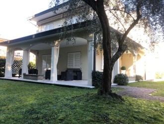 Villa singola in vendita a Ronchi