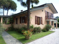 villa-in-affitto-a-poveromo