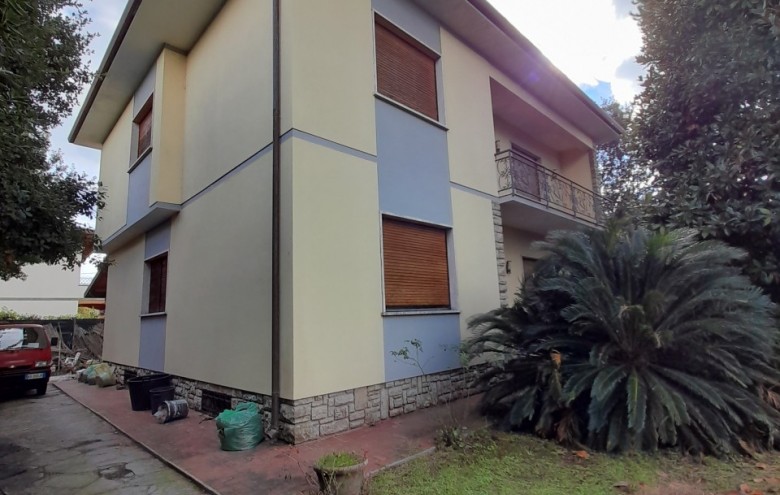 Villa singola in vendita a Pietrasanta