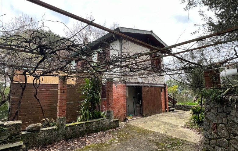 Villa singola in vendita a Massa