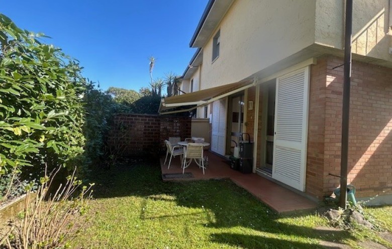 Villetta a schiera in affitto a Pietrasanta