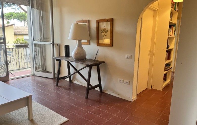Appartamento in affitto a Montignoso