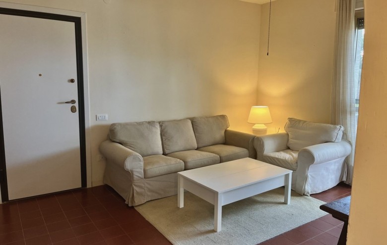Appartamento in affitto a Montignoso