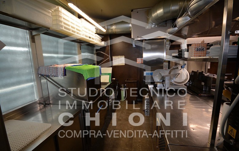 Immobile Commerciale in affitto a Montignoso