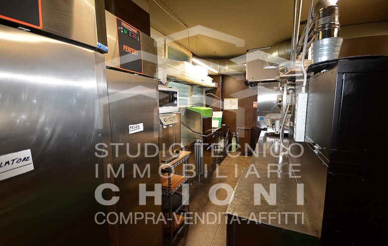 Immobile Commerciale in affitto a Montignoso