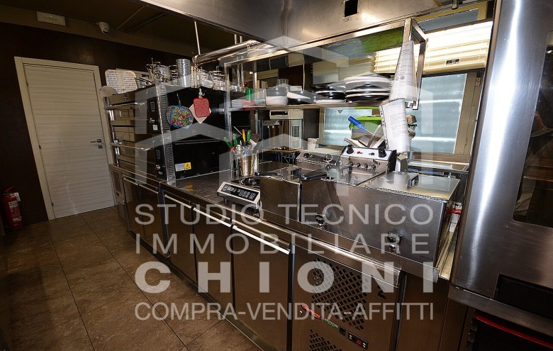 Immobile Commerciale in affitto a Montignoso
