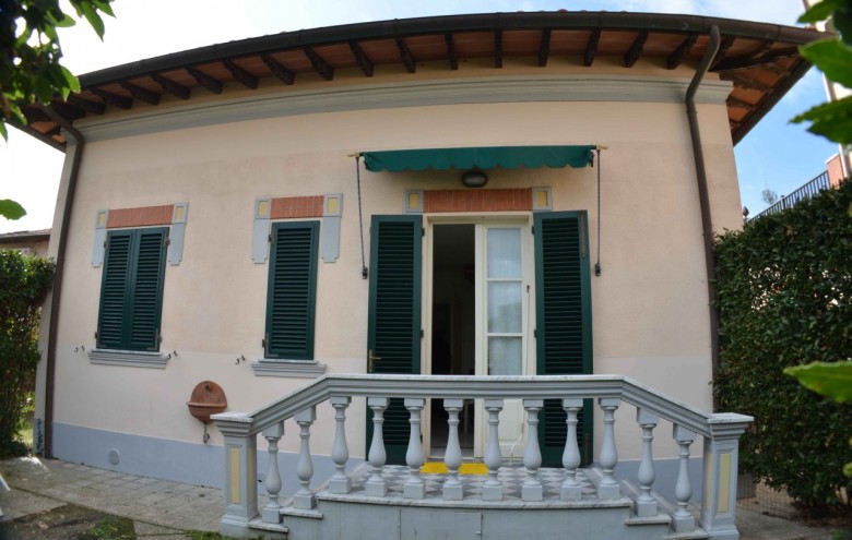 Porzione di casa in affitto a Pietrasanta