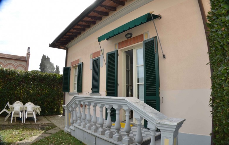 Porzione di casa in affitto a Pietrasanta