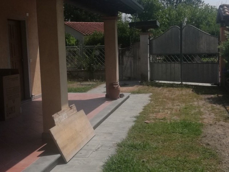 Bifamiliare in affitto a Pietrasanta