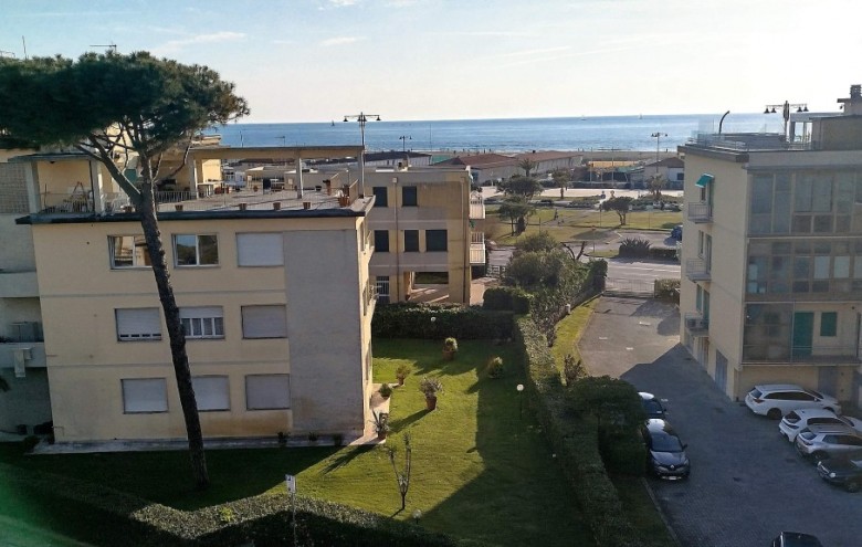 Appartamento in affitto a Viareggio