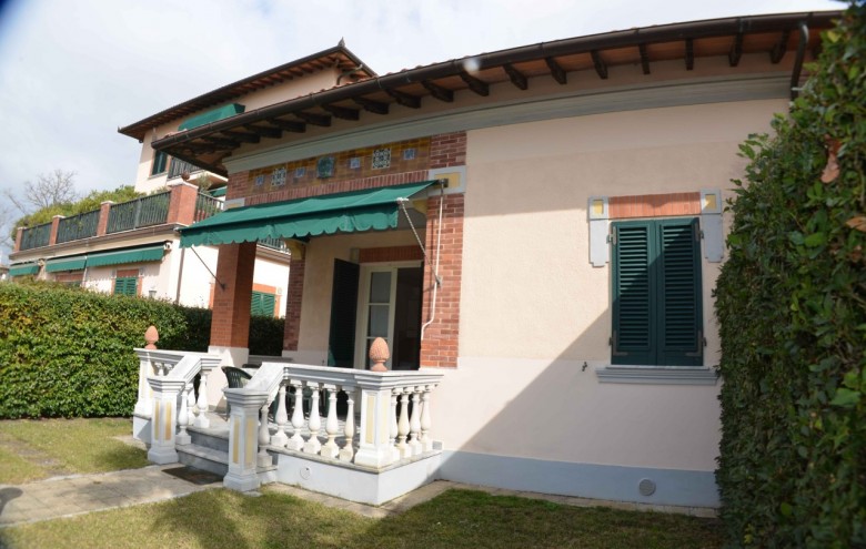 Porzione di casa in affitto a Pietrasanta