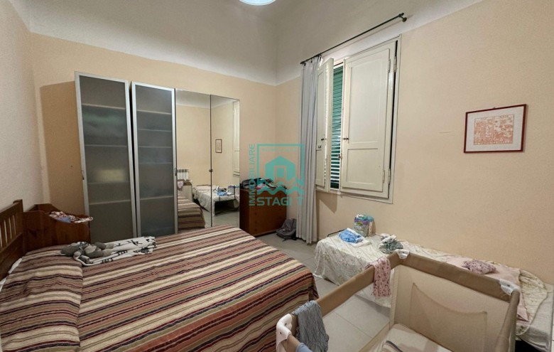 Bifamiliare in affitto a Camaiore